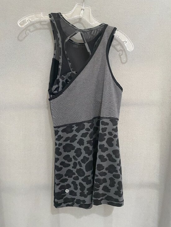 Lululemon Animal Print Striped Racerback Tank Top Built In Bra Workout Yoga Top - Picture 2 of 5